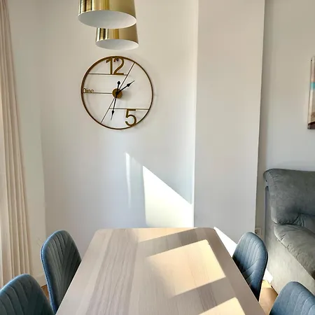 Sea La Beach, 公寓 *